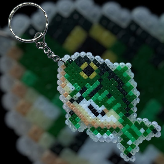 PIXEL FISH KEYCHAIN -GREEN